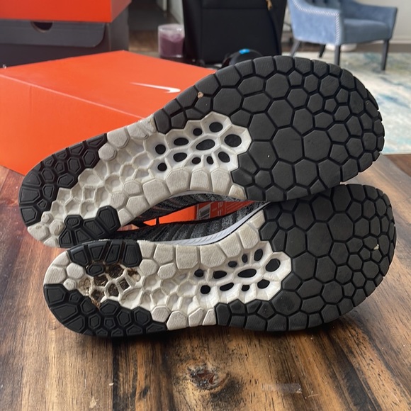 Nike Flyknit Streak Oreo - Picture 6 of 7